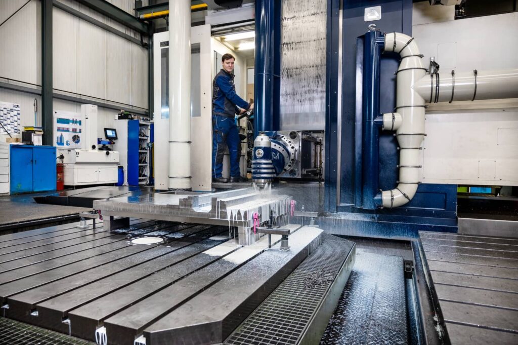 1 HR_10_24-345- HR Schwerzerspanung Soraluce