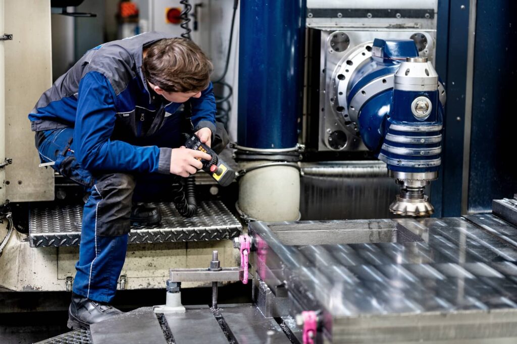 2 HR_10_24-326- HR Schwerzerspanung Soraluce