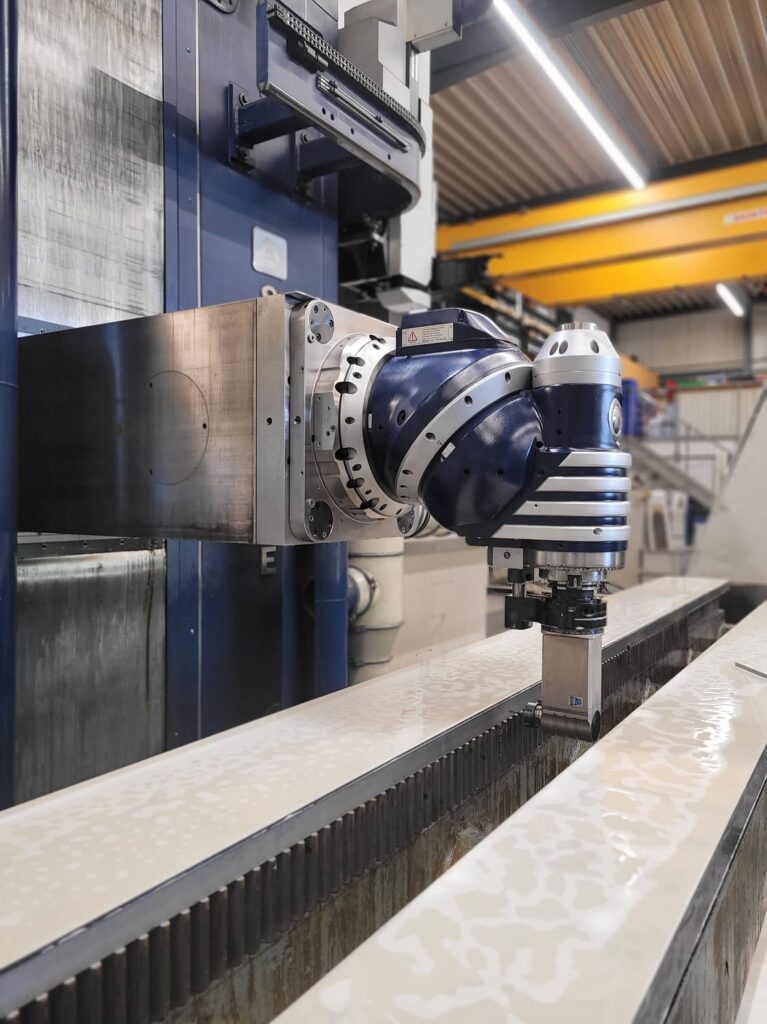 4 20230426_161911- HR Schwerzerspanung Soraluce