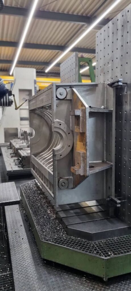 6 20231004_063009- HR Schwerzerspanung Soraluce