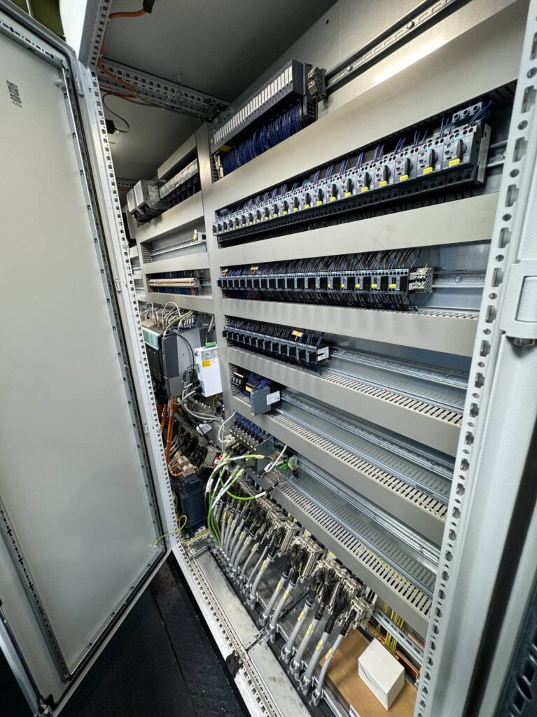 hr-werkzeugmaschinen-elektronik-17